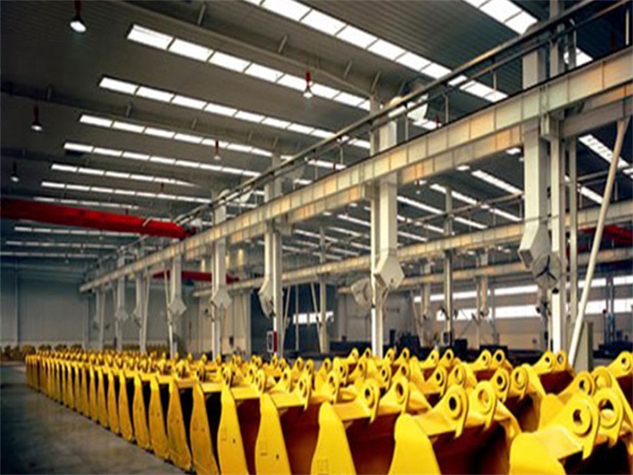 张家港徐工集团挖掘机装配车间